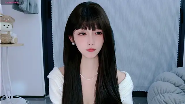 Lulu-789 - 承认吧你眼睛没有我漂亮，因为我眼里有你