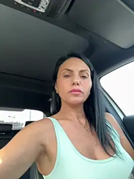 KimKelly13 - Tits massages in public