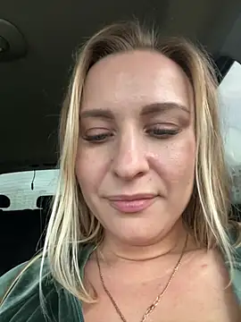 SweetOlga - Play dildo make me cum