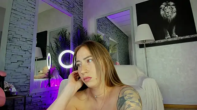 Reina_Cummings - Naked 👙