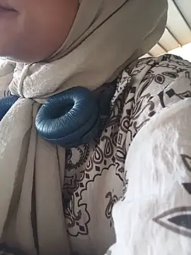 MisyonerNur - Dışarıda göğüslerini aç 😅