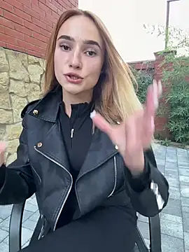 SugarDanger - Friend slap my naked ass