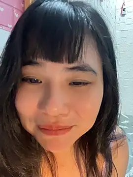 Fishinggirl2k - Inviting the fish to drink milk tea.