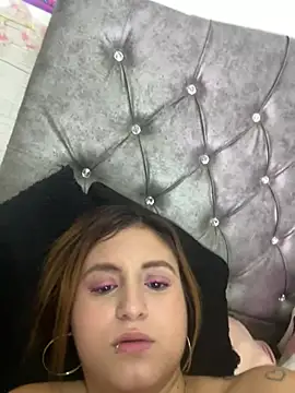 Emilycoy1 - make me hot