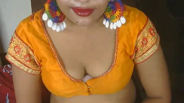 Riyaa-bhabi - pussy fingring
