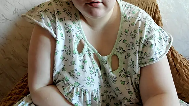 Alice_allens - doggy tease naked ass