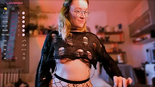 Alisahug - naked masterbate