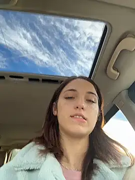 DollyTall - 🌊TSUNAMI SQUIRT IN PARKING
