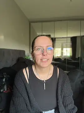 MaryPeach666 - Pussy close up 🐱