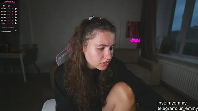 My_Emmy - topless