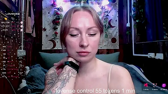 Mimi-Deep - Fucking pussy with dildo