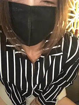 Writhing_First - The bride's underwear is wet