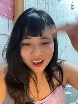Fishinggirl2k - Inviting the fish to drink milk tea.
