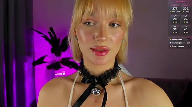 Ice_Strawberry - Massage my naked boobies~