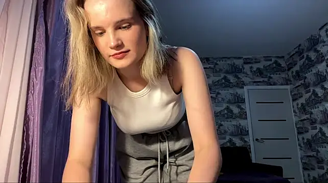 ShantelleFambrough - Close up eye contact