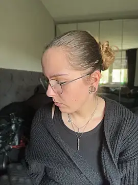 MaryPeach666 - Pussy close up 🐱