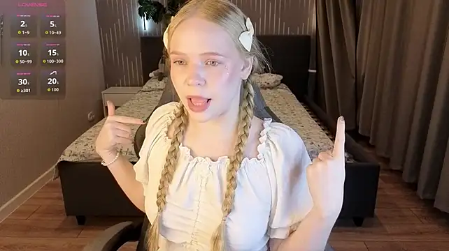 Sweet_Angelll - show cute feet