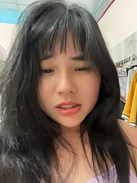 Fishinggirl2k - Inviting the fish to drink milk tea.