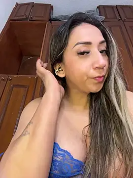 Emma1981 - Sucking tits