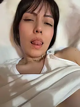 Emmahere - Make me wet 🤤