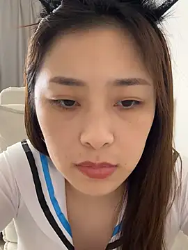 Xinyue-888 - 看看菊花🌼