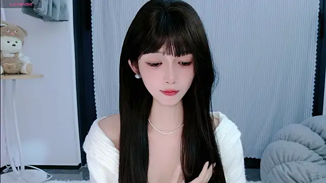 Lulu-789 - 承认吧你眼睛没有我漂亮，因为我眼里有你