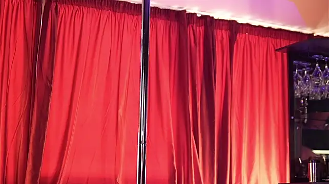 LuxenNoir - my pussy is craving for some fingers