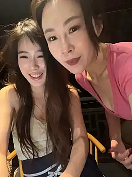 CiCi9 - 🦌园长户外茶楼裸上半身
