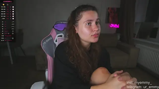 My_Emmy - topless