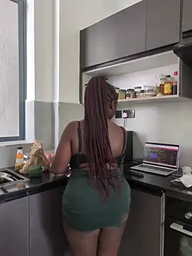 Bustytemptress1 - Make me cum