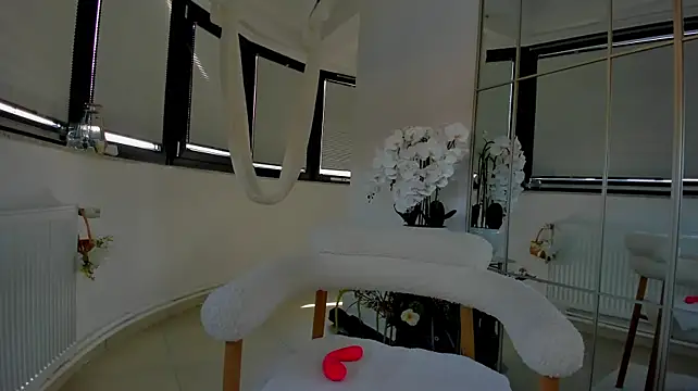 Bellahot77