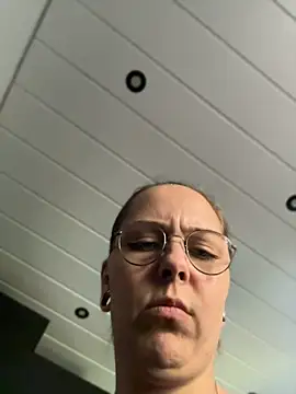 MaryPeach666 - Pussy close up 🐱