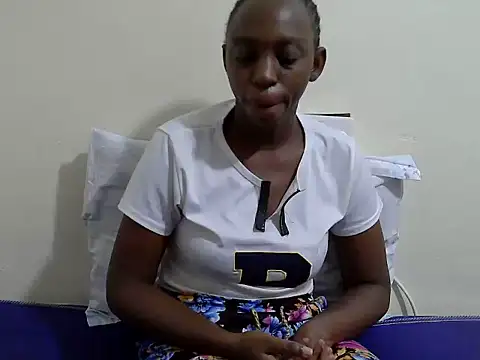 Lizbela1 - hey dears please help me reach my goal