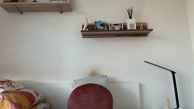 Jennifer11772 - Horse dildo