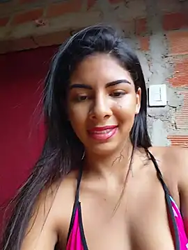 Chaparritahot99 - Tits out on the street🔥🔥💦