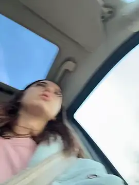 DollyTall - PUT FINGER IN MY PUSSY DURING DRIVING