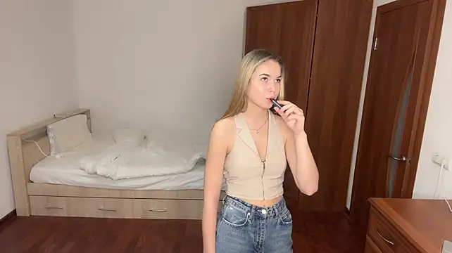 EmilyLorents - run hands over my body