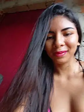 Chaparritahot99 - Tits out on the street🔥🔥💦