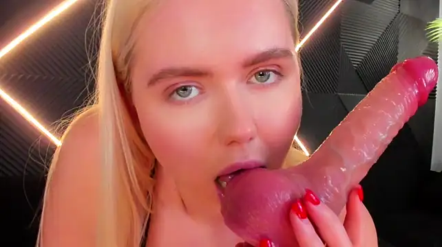 Julia_robertson - ❤️get all naked + 67 with tits 💞