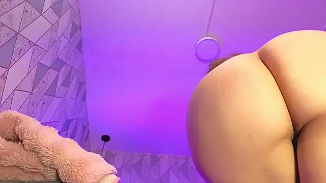 AsheyBaker - ride dildo
