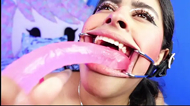 Miss___anya - ruin my make-up with too lots saliva