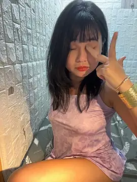 Fishinggirl2k - Help the fish have a delicious meal.