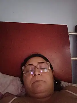 Momy-hot-gril - Give me more, I'm going to cum.