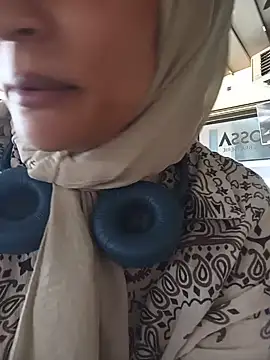MisyonerNur - Dışarıda göğüslerini aç 😅
