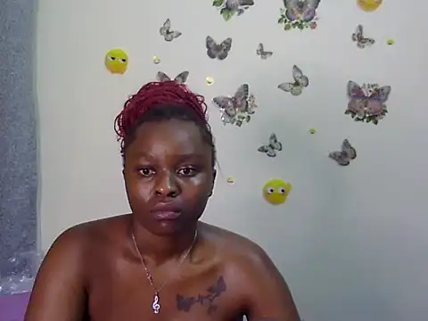 CumpieXX - vibrator in pussy