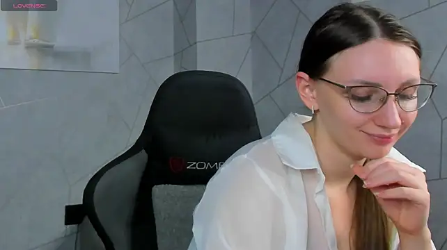 Alexa_Carte - lick and suck 2 fingers