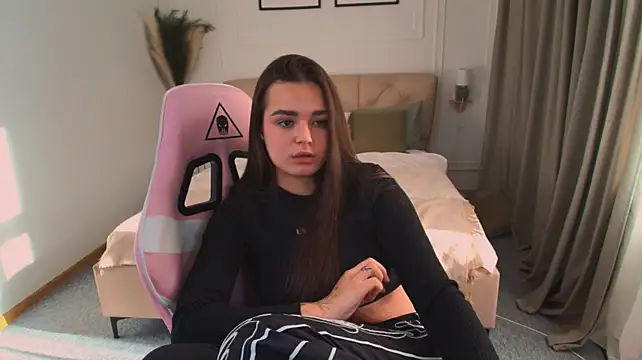 EvaRaider - fuck my pussy and give a blowjob