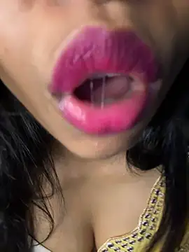Little_hot_angle - Pussy show