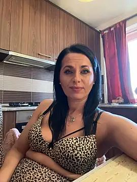Hotmomcheckk_ - MAKE ME GO CRAZY W 11,77 OR 501!🥵🔥
