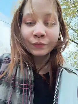 SlavicCandy - flash my pussy in public